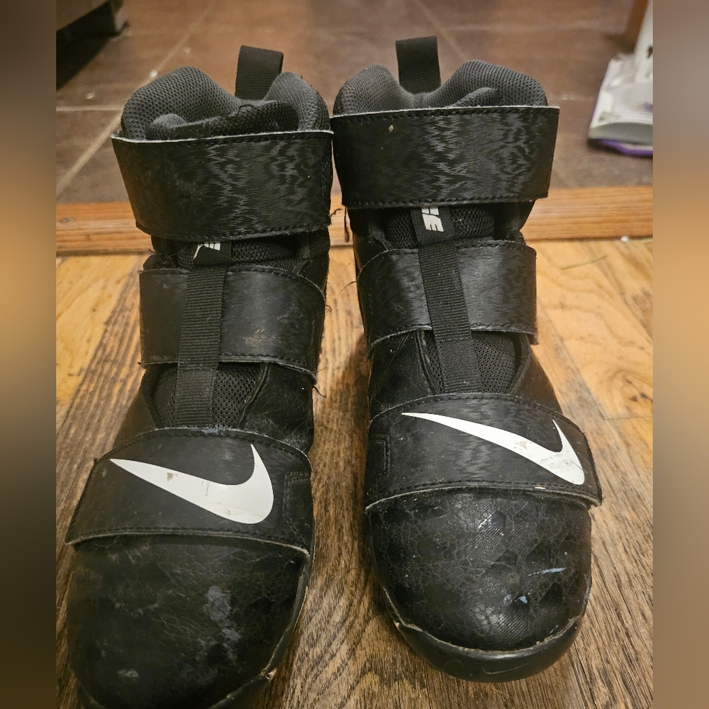 Nike Force Savage Shark 2 football cleats.